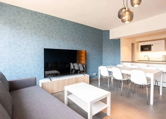 아파트 And Bright With Parking For 8 오스텐드