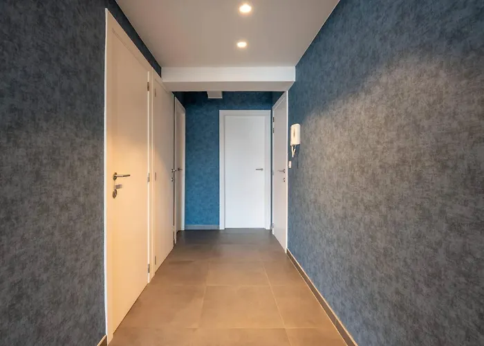 아파트 And Bright With Parking For 8